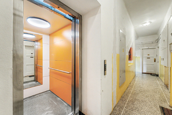Prodej bytu 1+1 v osobním vlastnictví 45 m², Praha 6 - Břevnov