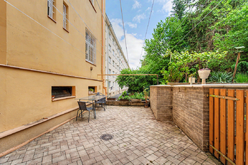 Prodej bytu 1+1 v osobním vlastnictví 45 m², Praha 6 - Břevnov