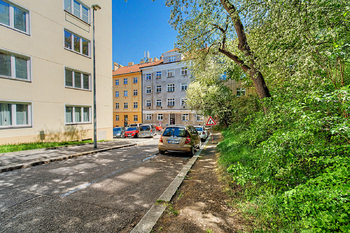 Prodej bytu 1+1 v osobním vlastnictví 45 m², Praha 6 - Břevnov