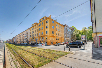 Prodej bytu 1+1 v osobním vlastnictví 45 m², Praha 6 - Břevnov