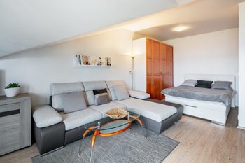 Prodej bytu 1+kk v osobním vlastnictví 52 m², Nupaky