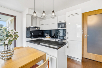 Prodej bytu 3+kk v osobním vlastnictví 8664 m², Praha 9 - Hloubětín