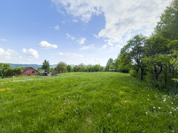 Prodej pozemku 966 m², Police