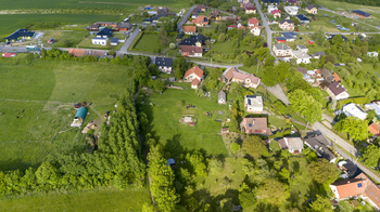 Prodej pozemku 966 m², Police