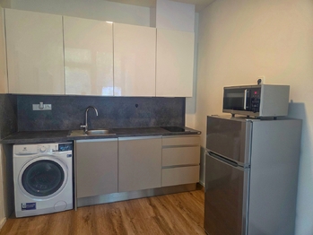 kuchyňská linka - Pronájem bytu 2+kk v osobním vlastnictví 33 m², České Budějovice