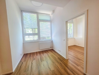 obývací pokoj - Pronájem bytu 2+kk v osobním vlastnictví 33 m², České Budějovice