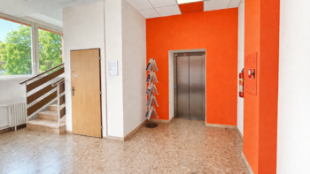 Vstup / chodba - Pronájem kancelářských prostor 26 m², Praha 9 - Hloubětín