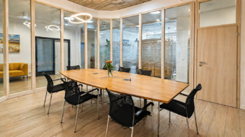 Zasedací místnost - Pronájem kancelářských prostor 26 m², Praha 9 - Hloubětín