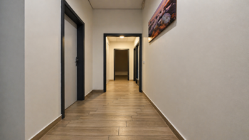 Chodba - Pronájem kancelářských prostor 26 m², Praha 9 - Hloubětín
