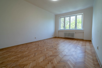 Pronájem bytu 2+1 v osobním vlastnictví 76 m², Praha 10 - Vršovice