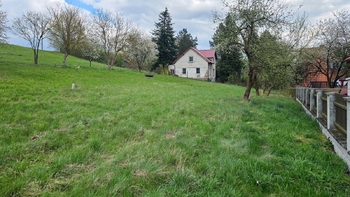 Pozemek 3.089 m2, zastavitelní část cca 1.260 m2 - Prodej pozemku 2322 m², Nespeky