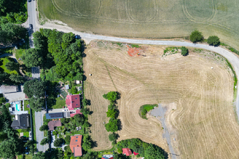 Prodej pozemku 3089 m², Nespeky