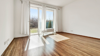 Pronájem bytu 1+1 v osobním vlastnictví 41 m², Praha 9 - Kyje