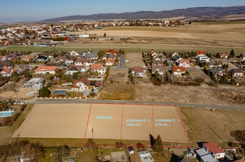 Prodej pozemku 1004 m², Zlín