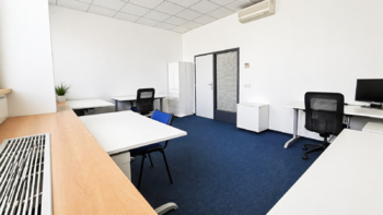Kancelář - Pronájem kancelářských prostor 26 m², Praha 9 - Hloubětín