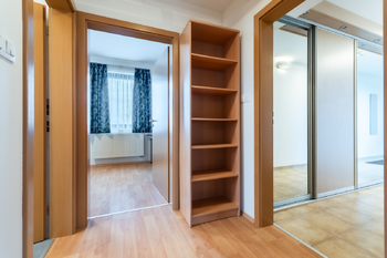 Pronájem bytu 2+kk v osobním vlastnictví 57 m², Praha 9 - Horní Počernice