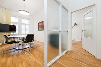 Prodej bytu 4+1 v osobním vlastnictví 108 m², Praha 2 - Nové Město