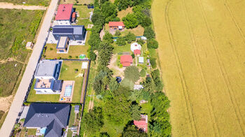 Prodej pozemku 1178 m², Úvaly