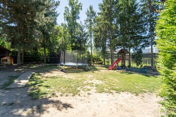 Prodej pozemku 1178 m², Úvaly