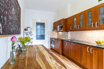 Pronájem bytu 1+1 v osobním vlastnictví 47 m², Praha 6 - Dejvice