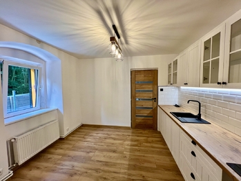 Prodej chaty / chalupy 120 m², Hrob