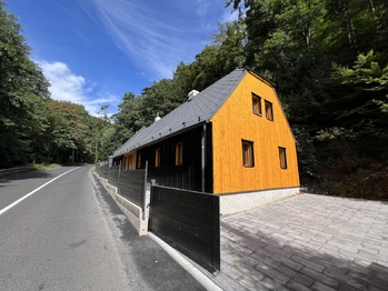Prodej chaty / chalupy 120 m², Hrob