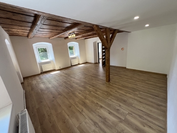 Prodej domu 120 m², Hrob