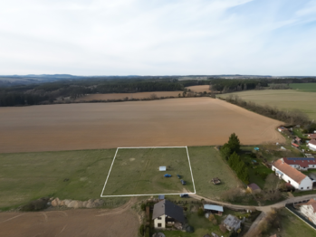 Prodej pozemku 2501 m², Čerňovice