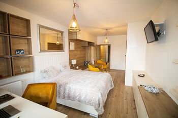Pronájem bytu 1+kk v osobním vlastnictví 37 m², Chýně