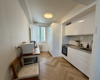 Prodej bytu 3+kk v osobním vlastnictví 67 m², Praha 5 - Hlubočepy