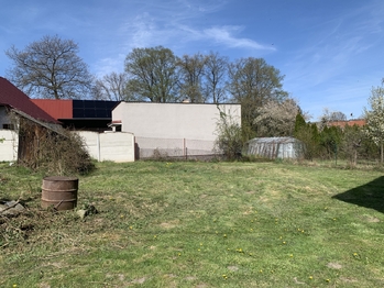 zahrada u domu - Prodej domu 90 m², Pšovlky