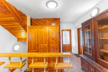 Chodba v 2.NP - Prodej domu 189 m², Nový Knín
