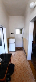 chodbička obytného prostoru vedle garáže - Prodej chaty / chalupy 60 m², Dačice
