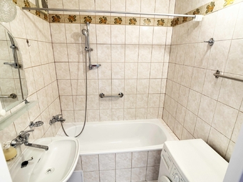 Pronájem bytu 3+1 v osobním vlastnictví 65 m², Praha 4 - Háje