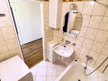 Pronájem bytu 3+1 v osobním vlastnictví 65 m², Praha 4 - Háje