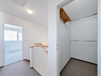 Prodej domu 124 m², Praha 8 - Ďáblice