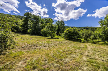 Prodej pozemku 1306 m², Trmice