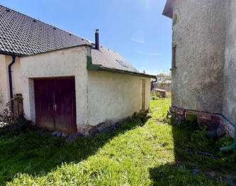 garáž - Prodej domu 74 m², Hlinsko