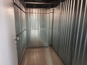 Sklepní kóje. - Pronájem bytu 2+kk v osobním vlastnictví 50 m², Praha 9 - Vysočany