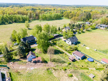Prodej pozemku 738 m², Sadská