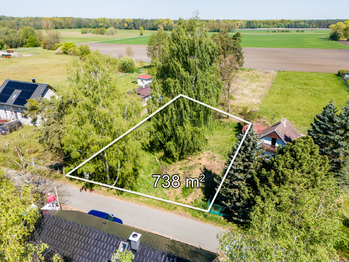 Prodej pozemku 738 m², Sadská