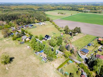 Prodej pozemku 738 m², Sadská
