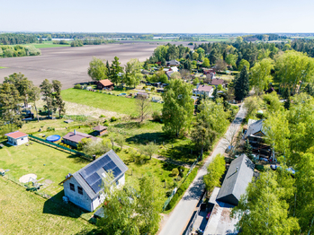 Prodej pozemku 738 m², Sadská