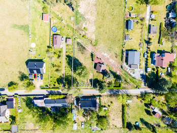 Prodej pozemku 738 m², Sadská
