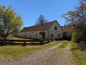 Prodej zemědělského objektu 725 m², Bor