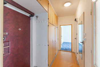 Chodba bytu - Prodej bytu 2+1 v osobním vlastnictví 53 m², Praha 6 - Vokovice