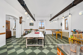 Prodej ubytovacího zařízení 400 m², Hranice