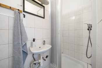 koupelna - Pronájem bytu 1+kk v osobním vlastnictví 20 m², Úpice