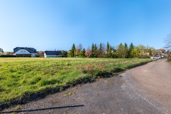 Prodej pozemku 808 m², Žďár