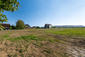 Prodej pozemku 808 m², Žďár